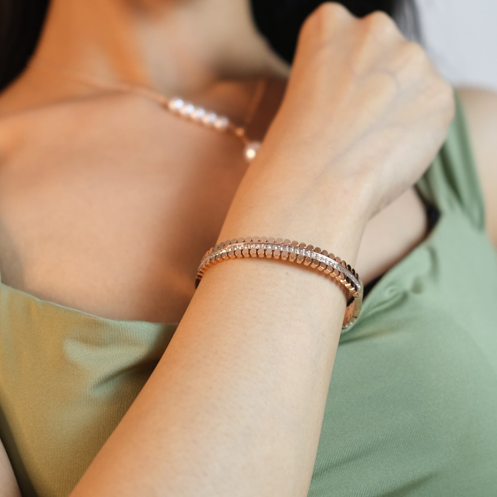 b798bcf4-882e-431d-a507-01dae87adaee